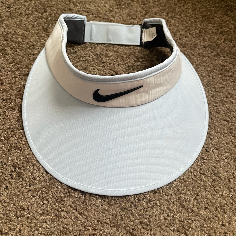 Nike light blue and white large brim visor